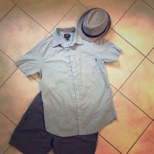 O’Neill Men’s short sleeve button down shirt